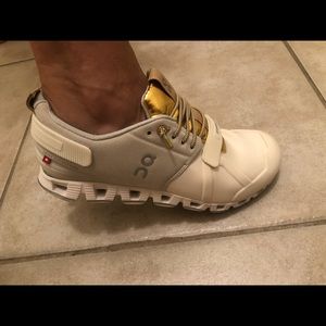 cloud edge moon shoes